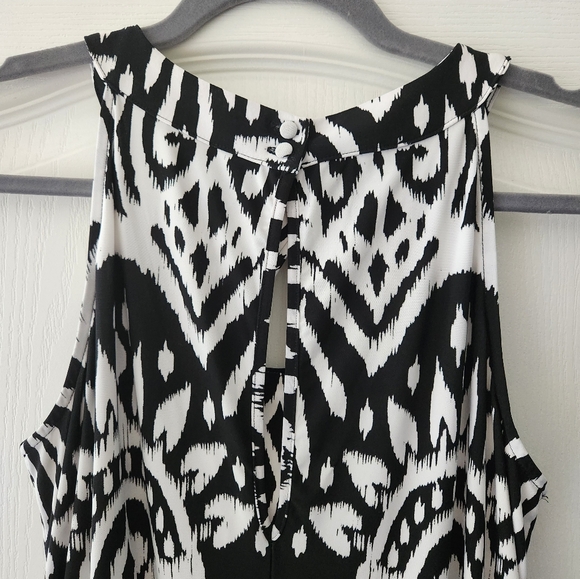 INC geometric shorts romper size small - Picture 5 of 5